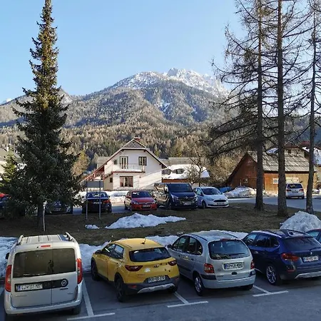 Apartma Kuhar クランスカゴーラ