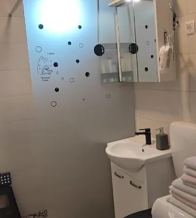 Apartma Kuhar * クランスカゴーラ